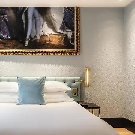 Hotel Eiffel Petit Louvre Paris
