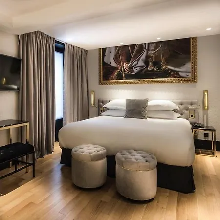 Eiffel Petit Louvre Hotel 3*