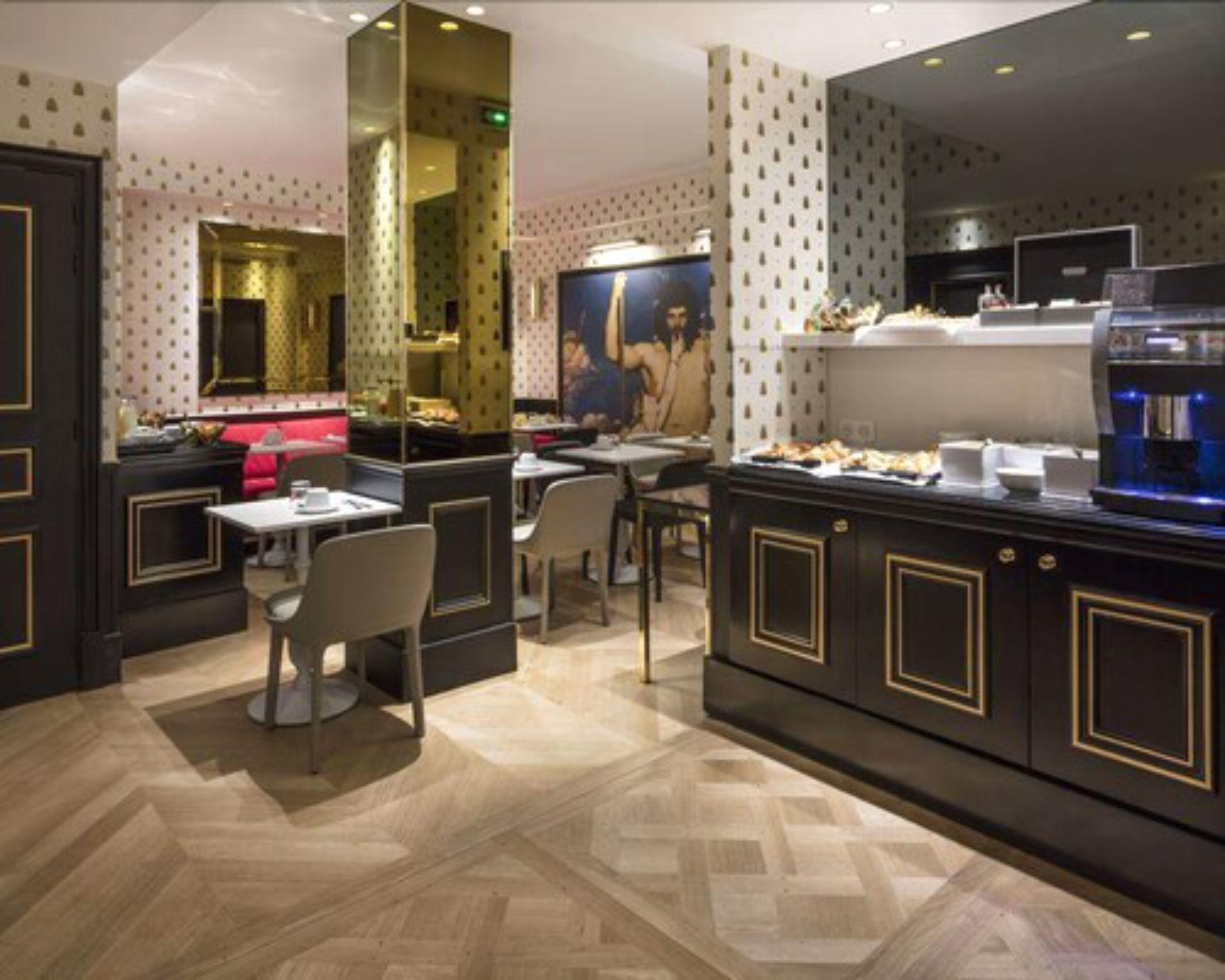Eiffel Petit Louvre Hotel Parigi